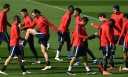 Les joueurs du PSG s'entraînent au Camp des Loges, le 5 avril 2016