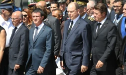 Eric Ciotti, Manuel Valls, le prince Albert II de  Monaco, et Christian Estrosi à leur arrivée pour la minute de silence le 18 juillet 2016 à Nice