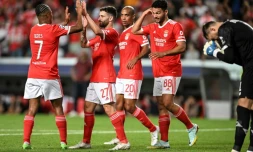 De gauche à droite, le Brésilien David Neres et les Portugais Rafa Silva, Joao Mario et Gonçalo Ramos, joueurs du Benfica Lisbonne, lors de la victoire (3-0) à Lisbonne mardi 23 août contre le Dynamo Kiev, en barrage retour d'accession à la Ligue des champions.