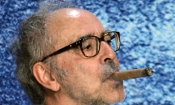 Le réalisateur franco-suisse Jean-Luc Godard le 18 mai 2004 lors du 57e festival de Cannes