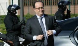 Le président François Hollande, le 15 avril 2016 lors d'une visite d'une usine dans l'Oise