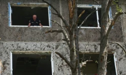 Immeuble soufflé par un bombardement à Konstantinovka, dans l'est de l'Ukraine, le 15 juillet 2022