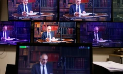 Eric Zemmour annonce sa candidature à la présidentielle sur un réseau social le 30 novembre 2021 à Paris