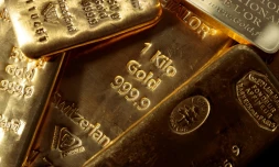 Le cours de l'or a franchi mardi en Asie un nouveau record historique à 1.981,27 dollars l'once