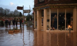 Inondations à Tenbury Wells dans l'ouest de l'Angleterre le 16 février 2020