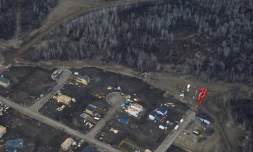 Photo prise le 19 avril 2017 de Fort McMurray qui se reconstruit peu à peu après qu'un feu de broussailles aux abords de la ville pétrolière s'était transformé le 1er mai 2016 en un gigantesque brasier dévorant près de 600.000 ha de forêt