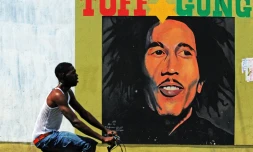 Un mural du chanteur jamaïcain Bob Marley, le 8 février 2009 à Kingston
