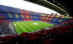 FC Barcelone et Real Madrid ont chacun affirmé vouloir être le premier club au monde à dépasser le milliard d'euros de revenus