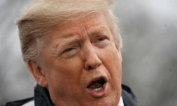 Donald Trump s'exprime depuis les jardins de la Maison Blanche, le 8 mars 2019 