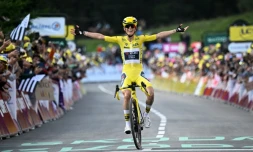 La Française Pauline Ferrand-Prévot, championne olympique de VTT aux Jeux de Paris-2024, remporte le Tour de France en s'adjugeant la 9e et dernière étape le 3 août 2025 à Châtel (Haut-Savoie)