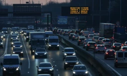 La baisse des émissions de gaz à effet de serre en France montre des signes de ralentissement en 2024, avec une légère hausse au troisième trimestre, portée par le bâtiment et les transports