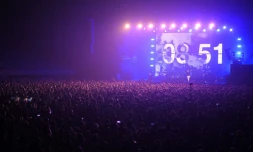 5.000 spectateurs assistent au concert du groupe de rock Love of Lesbian, le 27 mars 2021 Ă Barcelone