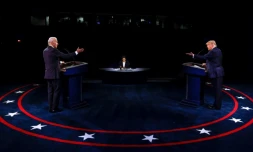 Donald Trump et Joe Biden lors de leur ultime débat à Nashville le 22 octobre 2020