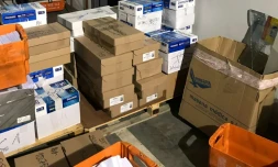 Photo fournie le 19 septembre 2017 par la garde civile espagnole de bulletins et documents portant le logo du gouvernement de Catalogne pour l'organisation du référendum d'autodétermination