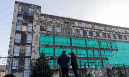 Un bâtiment endommagé par des frappes dans la ville russe de Belgorod, près de la frontière avec l’Ukraine, le 12 mars 2026