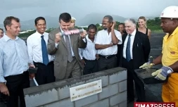 Vendredi 30 janvier 2009 : Yves Jégo en visite au port de la Pointe des Galets