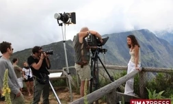 Mardi 3 février 2009 : Une émission de télé-réalité en tournage à la Réunion (Photo : E. Virin / IRT)