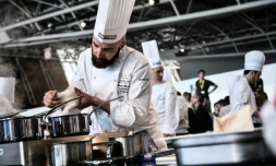 Le Bulgare Nikola Nikolov concourt au Bocuse d'Or Europe 2018, le 12 juin à Turin