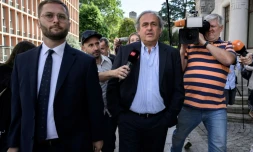 L'ancien président de l'UEFA Michel Platini arrive au Tribunal pénal de Bellinzone, le 8 juin 2022 en Suisse