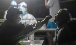 Prélèvement d'un test Covid le 11 août 2021 à Wuhan, Chine
