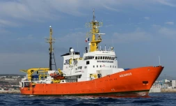 Le navire humanitaire Aquarius, affrété par l'ONG Médecins sans frontières (MSF), quittant le port de Marseille, dans le sud de la France, le 1er août 2018