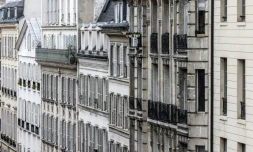 Des façades d'immeubles, le 27 avril 2023 à Paris