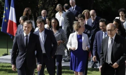 Le président de la République Emmanuel Macron entouré de ses ministres le 22 juin 2017 à Paris