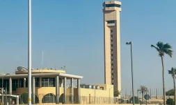 Une tour de contrôle de l'aéroport international de Ryad le 19 Septembre 2026, en Arabie saoudite