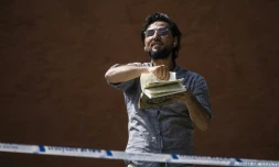 Salwan Momika devant une mosquée à Stockholm le 28 juin 2023