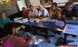 Les représentants de la Fédération des radios associatives
