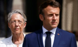 Le président français Emmanuel Macron et la Première ministre Elisabeth Borne, le 18 juin 2022 à Suresnes près de Paris