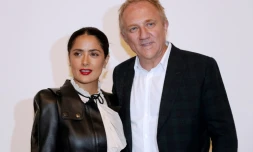 Le PDG du groupe Kering François-Henri Pinault et sa femme, l'actrice Salma Hayek, au vernissage de l'exposition "Echos" à l'ancien hôpital Laënnec, devenu le siège de Kering et Balenciaga, le 16 septembre 2016