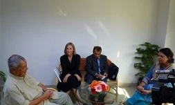 Paul Vergès a rencontré deux secrétaires généraux de ministères indiens (photo : Région Réunion)