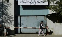 Le panneau du ministère de la Promotion de la vertu et de la Prévention du vice a remplacé celui du ministère des Affaires féminines le 17 septembre 2021 à Kaboul