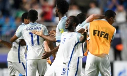 Les joueurs anglais exultent après leur victoire en finale du Mondial U20 contre le Venezuela, le 11 juin 2017 à Suwon en Corée du Sud