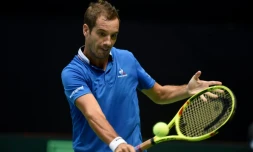Richard Gasquet face au Croate Borna Coric en demi-finale de la Coupe Davis Ă Zadar, le 16 septembre 2016