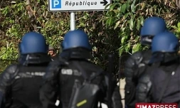 Jeudi 5 mars 2009 : Les forces de l'ordre étaient mobilisées en nombre pour cette manifestation très attendue