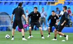Le défenseur uruguayen Jose Maria Gimenez (c) lors d'une session d'entraînement au stade de Rostov, le 19 juin 2018  