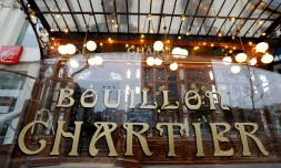 L'entrée du restaurant Bouillon Chartier Montparnasse, le 6 février 2019 à Paris