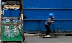 L'âge minimum pour conduire une trottinette électrique sera relevé de 12 à 14 ans et les amendes seront fortement augmentées