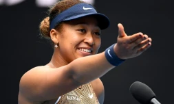 La joie de la Japonaise Naomi Osaka, après sa victoire au premier tour du tournoi WTA de Melbourne 1 contre la Française Alizé Cornet, le 4 janvier 2022