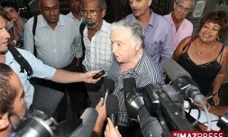 Mercredi 25 Mars 2009

L'association des maires de La Réunion à la préfecture