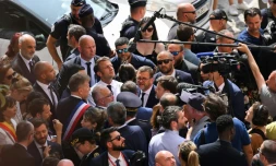 Emmanuel Macron à la rencontre des habitants de la cité de Benza à Marseille le 28 juin 2023