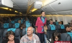 Dimanche 12 avril 2009 -

Vol inaugural d'Air Austral Paris - Réunion - Sydney - Nouméa