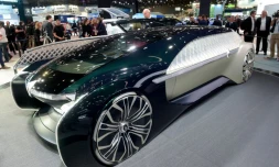 La Renault EZ-Ultimo, exposée le 2 octobre 2018 à l'occasion des journées presse du Mondial de l'Automobile à Paris.