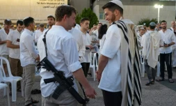 Des Israéliens à Tel-Aviv lors de la fête de Yom Kippour le 11 octobre 2024