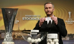 L'ancien défenseur de la Suède Patrik Andersson lors du tirage au sort des 16e de finale de l'Europa League, le 12 décembre 2016 à Nyon