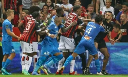 Bagarre générale entre joueurs et spectateurs pendant le match Nice-OM, le 22 août 2021 à Nice