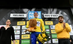 Arnaud Démare, vainqueur de la première étape de Paris-Nice à Bois d'Arcy, le 5 mars 2017