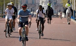 Les Londoniens ont enfourché leur vélo pour éviter les transports en commun et faire de l'exercice